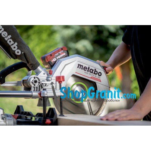 Акумуляторна торцювальна пила Metabo KGS 18 LTX BL 305 (614305810)