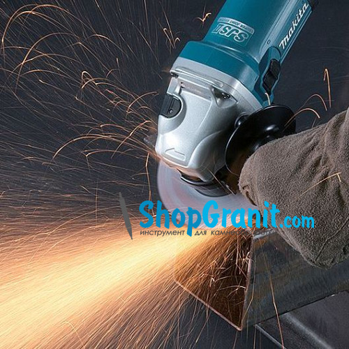 Угловая шлифмашина Makita GA 5040 C